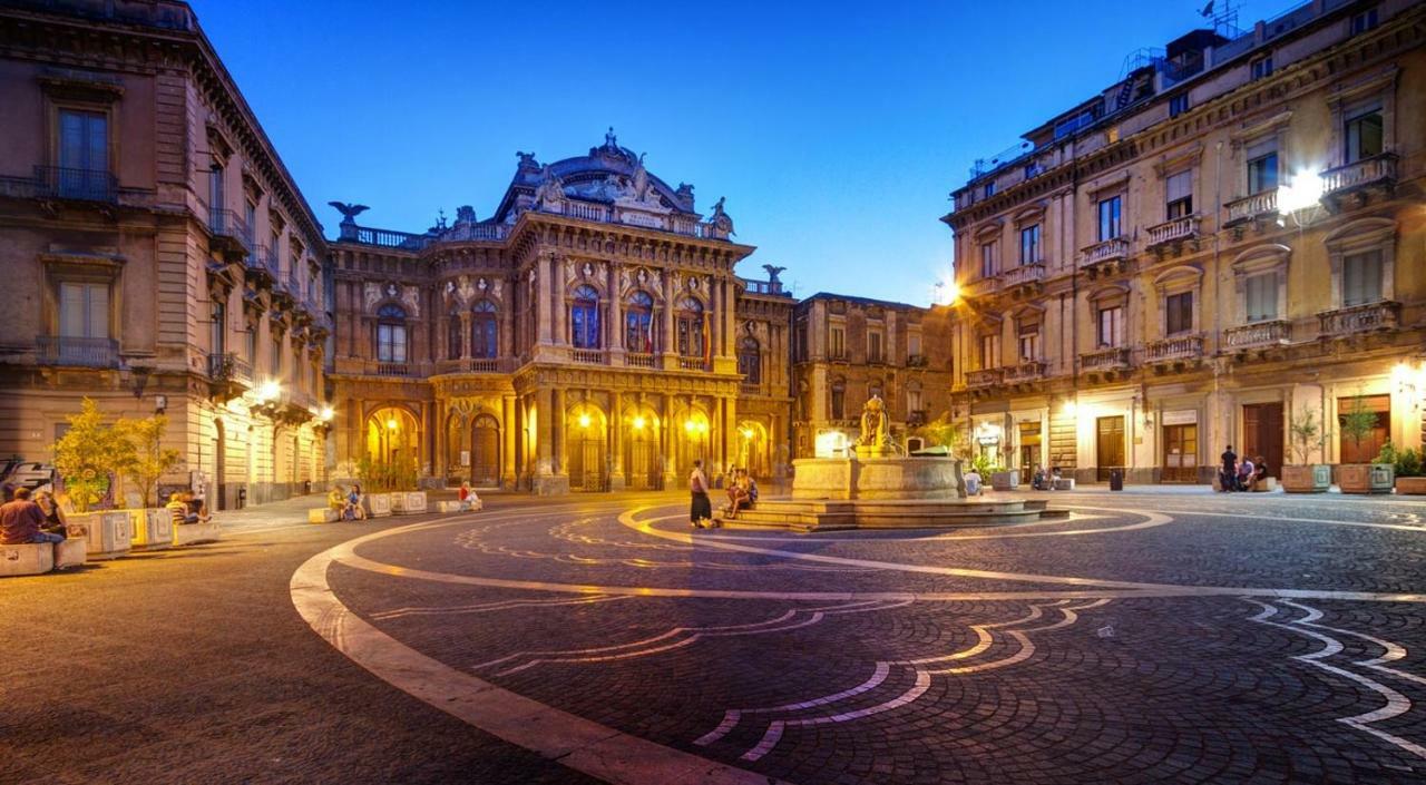 Mansarda In Palazzo D'Epoca CTA Exterior photo