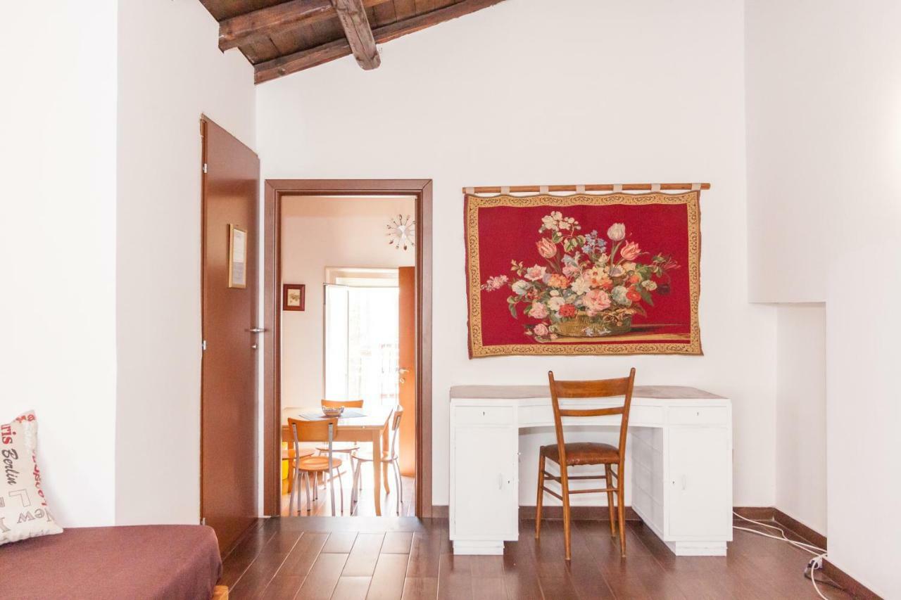 Mansarda In Palazzo D'Epoca CTA Exterior photo
